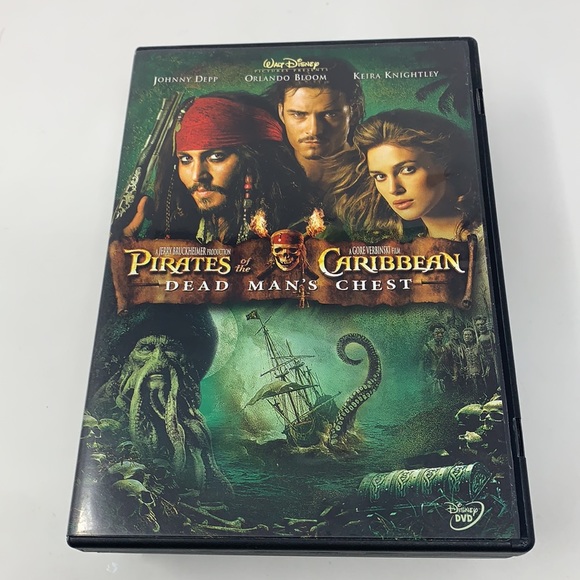 5 DVD movies 🎥 used, iron man, pirates of the Caribbean, the package & more - Picture 11 of 11